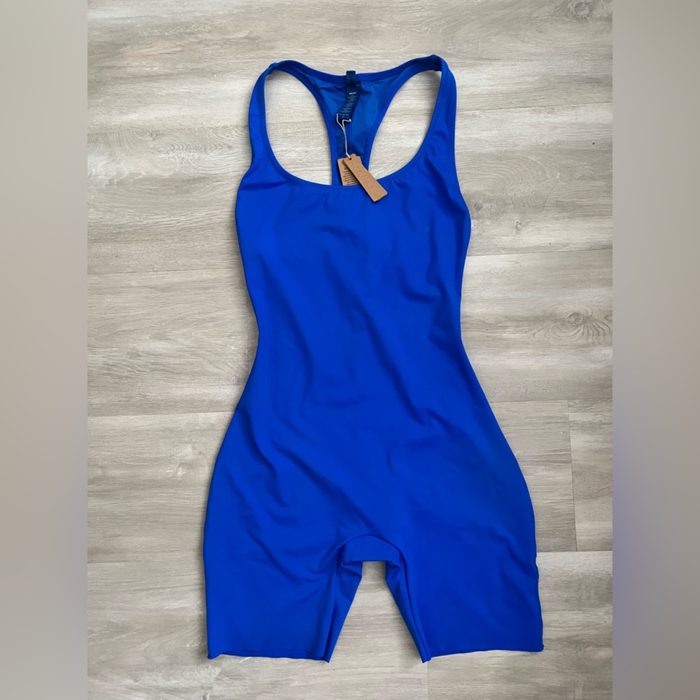 NWT SKIMS blue cobalt bodysuit short onesie biker suit size small jumpsuit